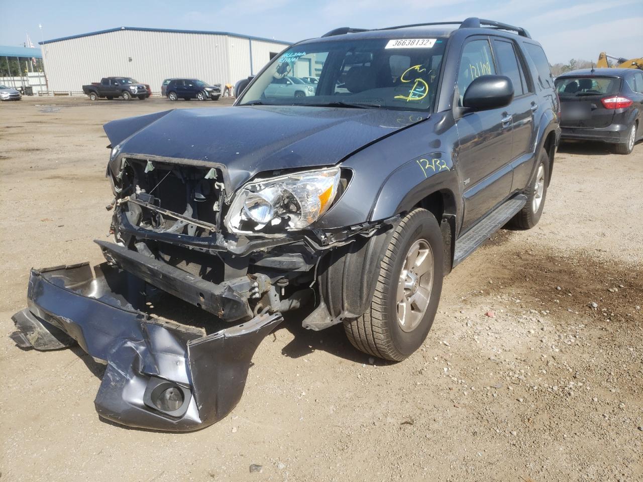 Photo 2 from auction – 2007 TOYOTA 4RUNNER SR with VIN JTEZU14R578078176