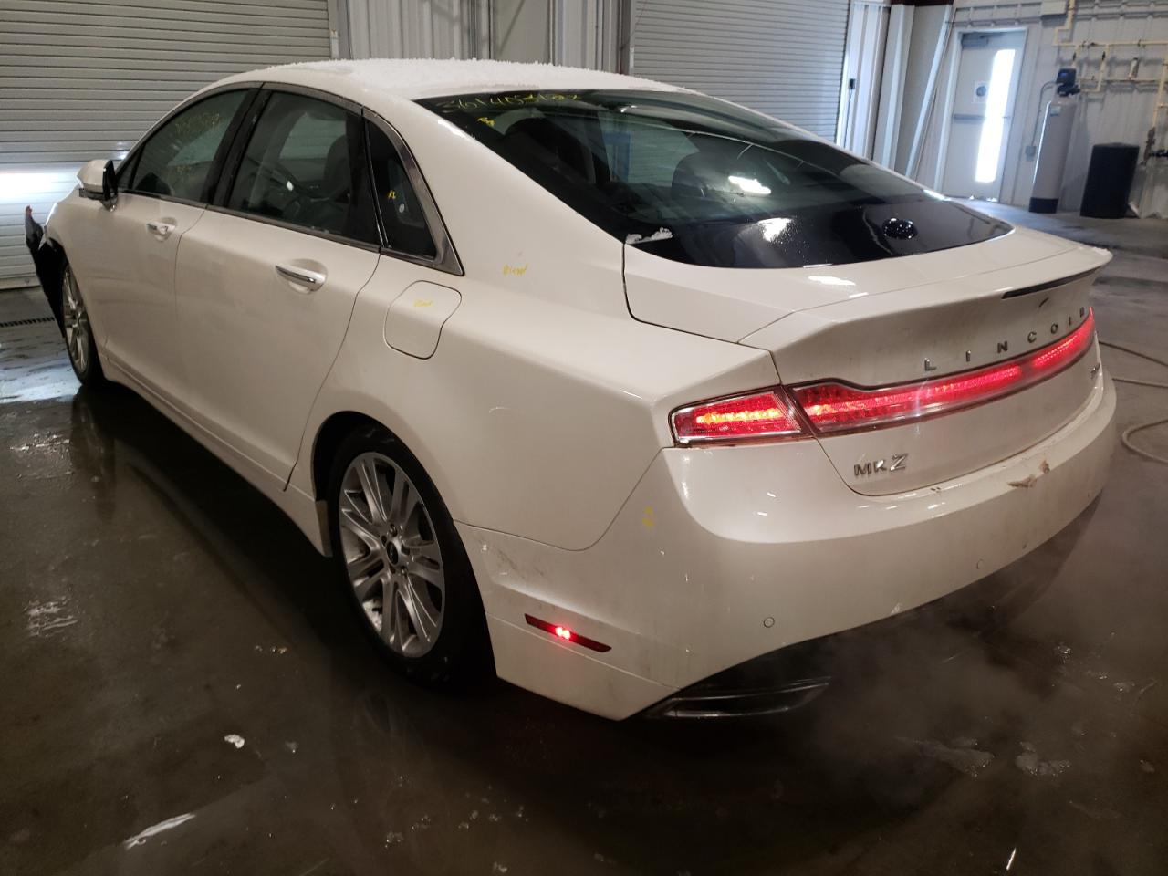 Photo 3 from auction – 2015 LINCOLN MKZ with VIN 3LN6L2G96FR613200
