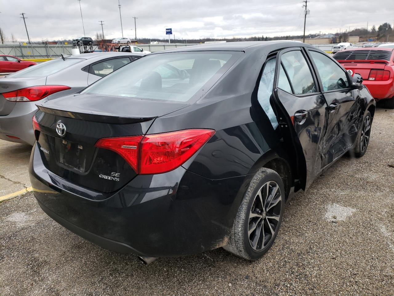 Photo 4 from auction – 2017 TOYOTA COROLLA L with VIN 5YFBURHE0HP634010
