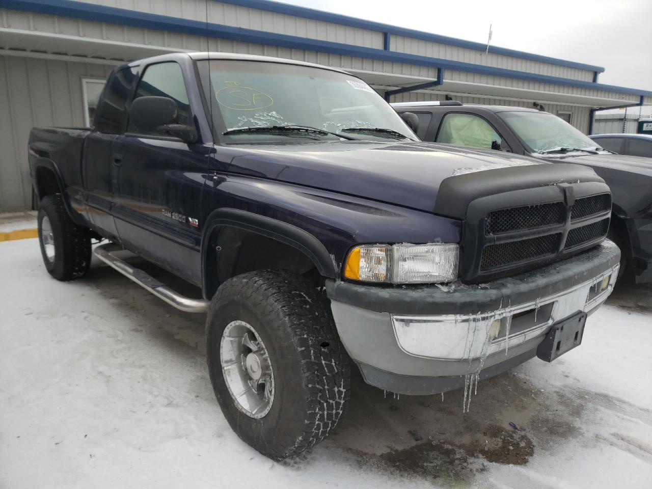DODGE RAM 2500 1999 with VIN 1B7KF23W9XJ529762 - Photo from auction