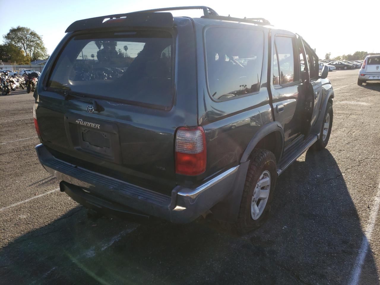Photo 4 from auction – 1998 TOYOTA 4RUNNER SR with VIN JT3HN86RXW0185163