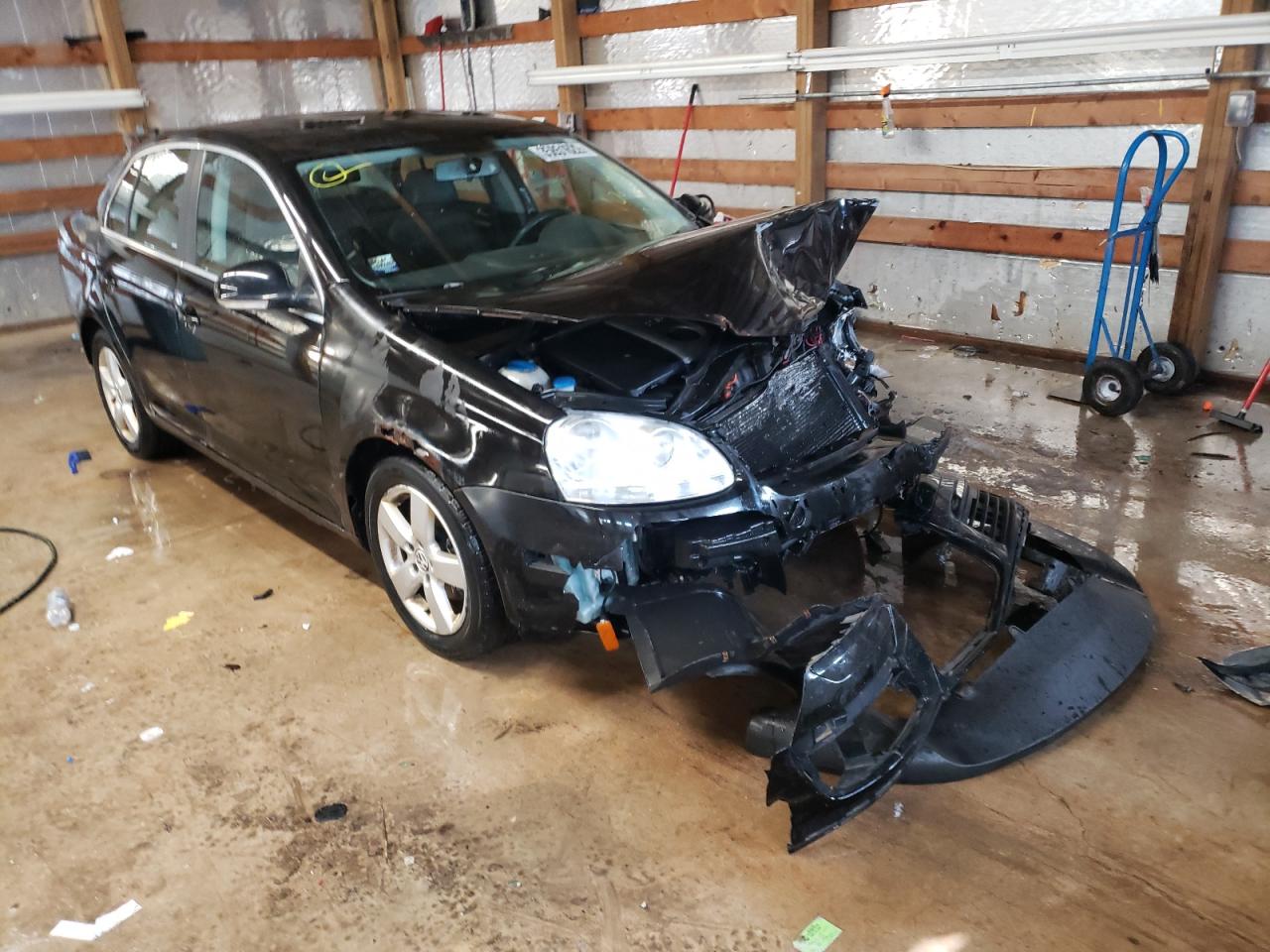 VOLKSWAGEN JETTA SE 2008 with VIN 3VWRM71K48M106929 - Photo from auction