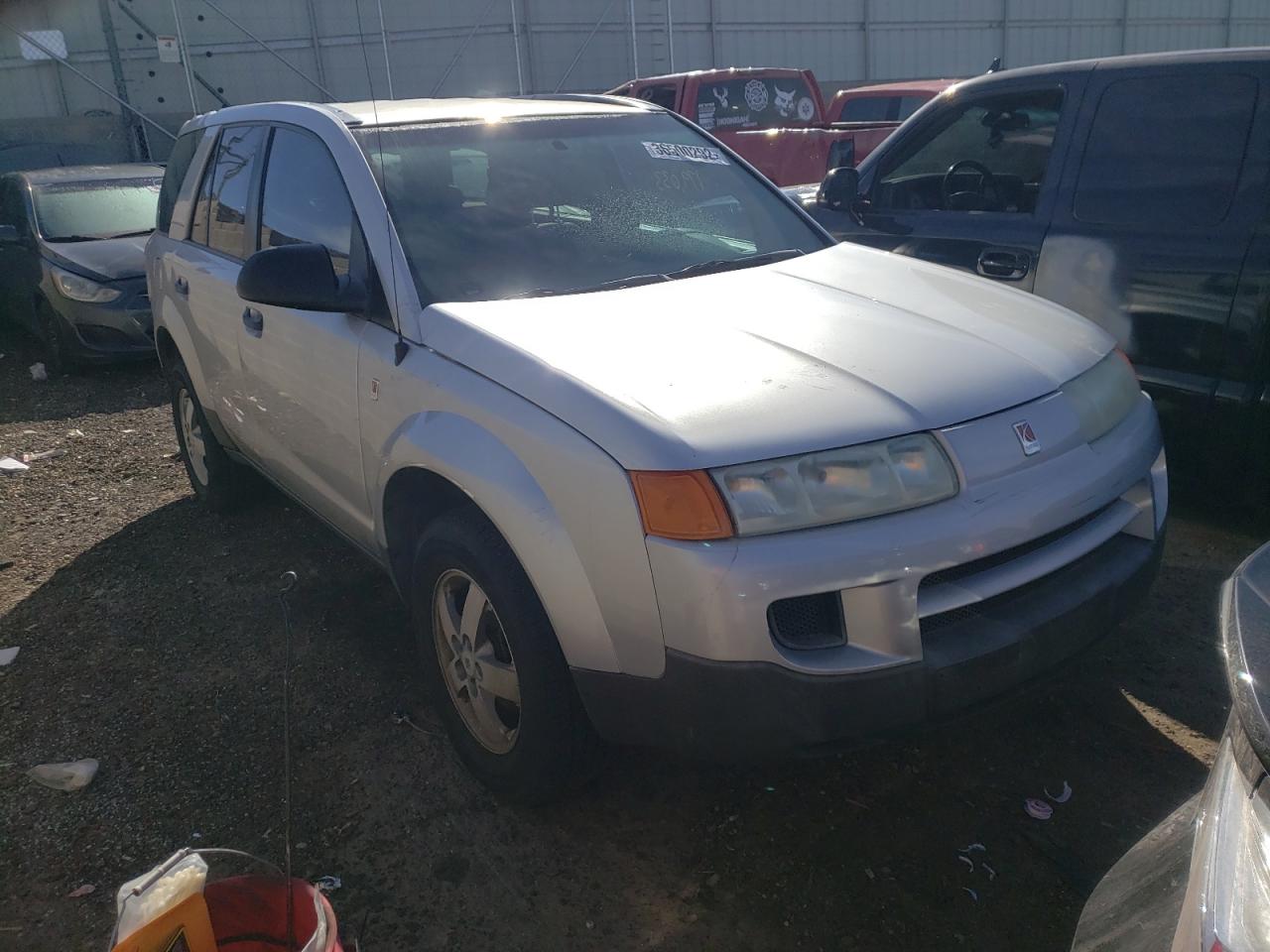 SATURN VUE 2005 with VIN 5GZCZ23D45S860779 - Photo from auction