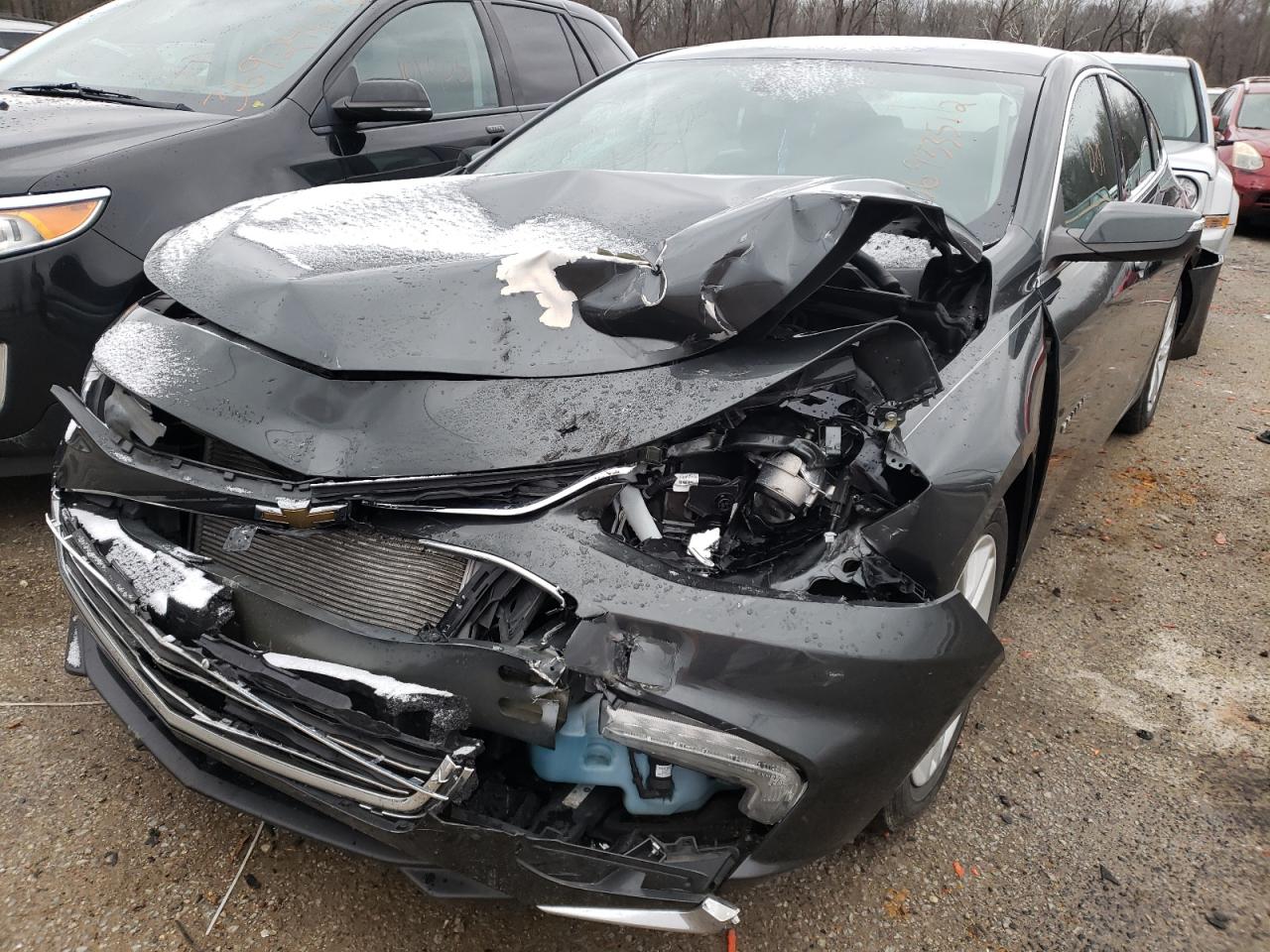 Photo 2 from auction – 2017 CHEVROLET MALIBU LT with VIN 1G1ZE5ST4HF199715
