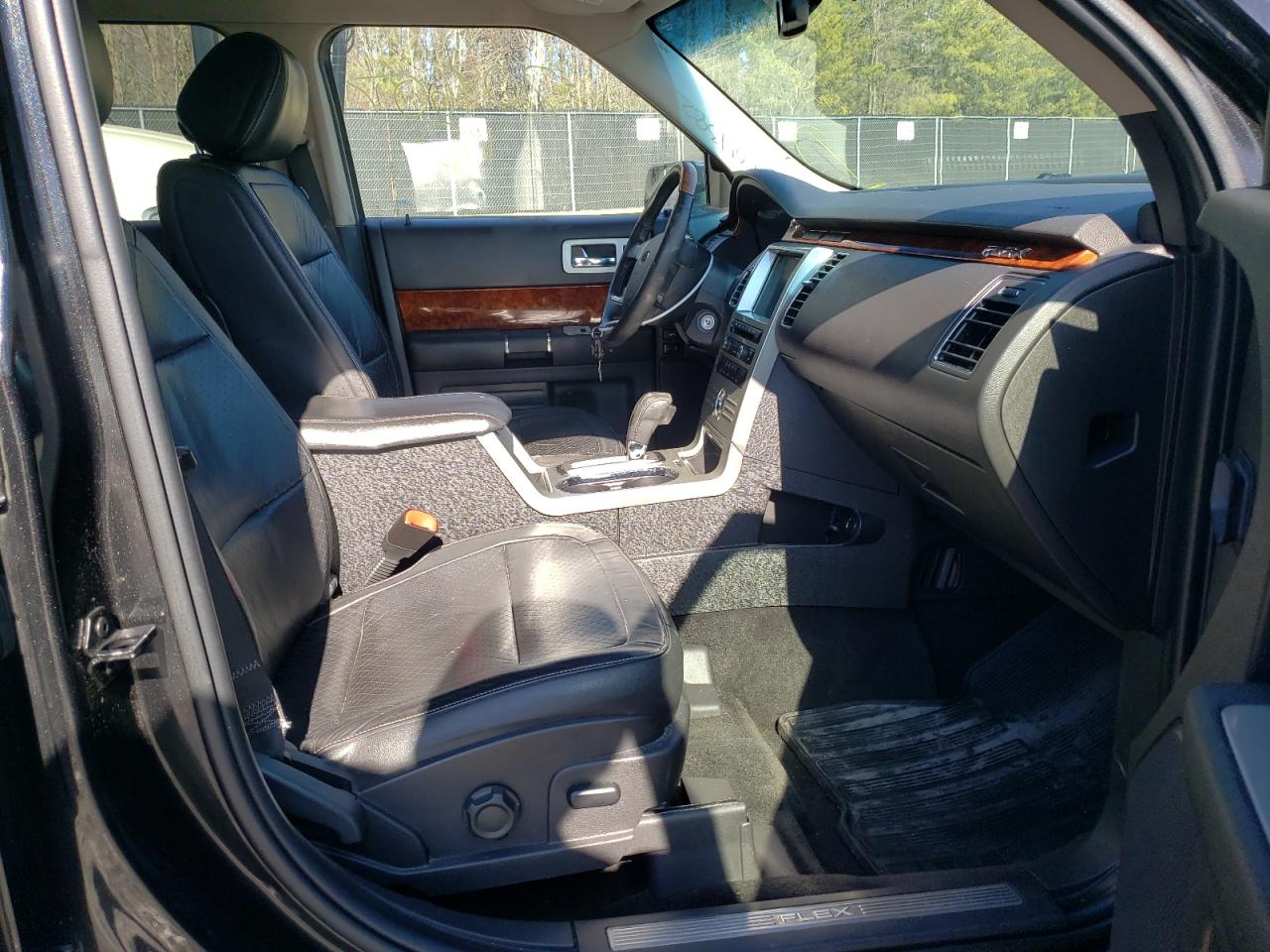 Photo 5 from auction – 2011 FORD FLEX LIMIT with VIN 2FMHK6DC8BBD11404