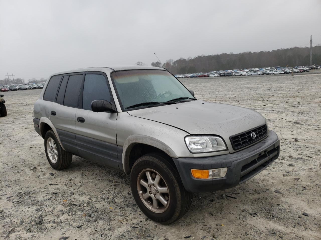 TOYOTA RAV4 1999 with VIN JT3GP10VXX7051409 - Photo from auction