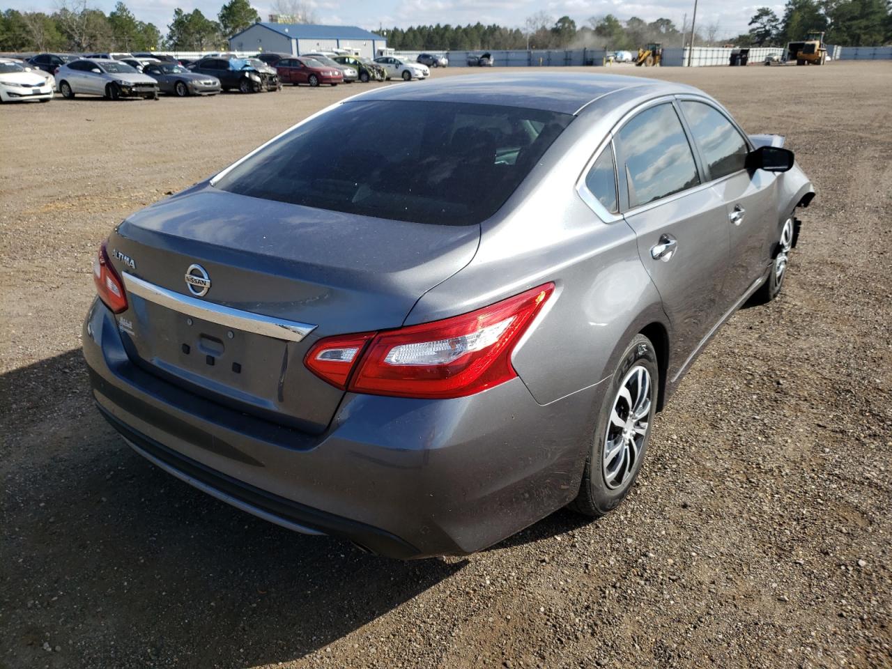 Photo 4 from auction – 2016 NISSAN ALTIMA 2.5 with VIN 1N4AL3AP4GC178047