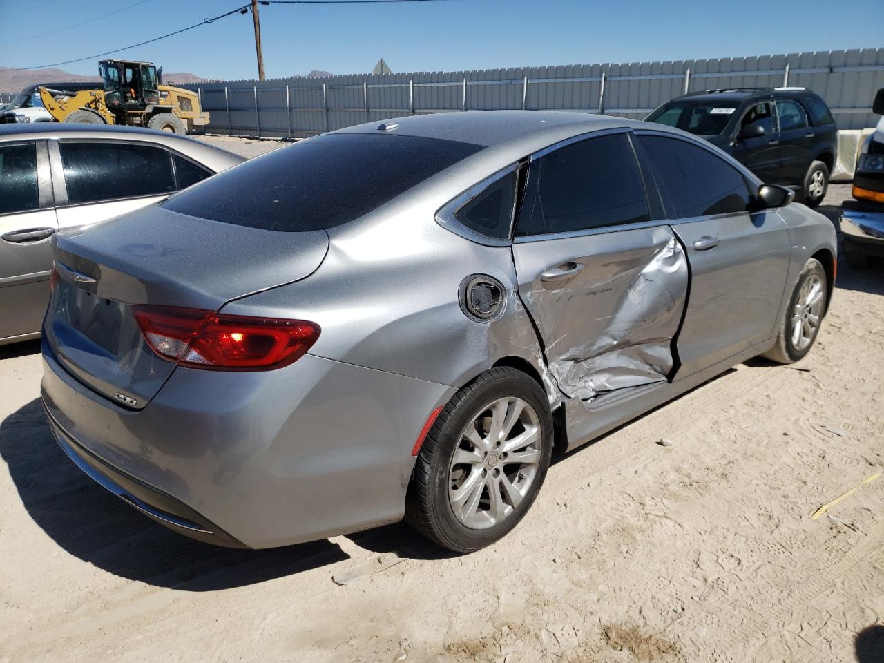Photo 9 from auction – 2015 CHRYSLER 200 LIMITE with VIN 1C3CCCAB8FN525961