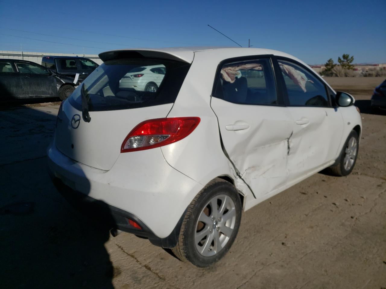 Photo 4 from auction – 2013 MAZDA MAZDA2 with VIN JM1DE1LZ2D0160213