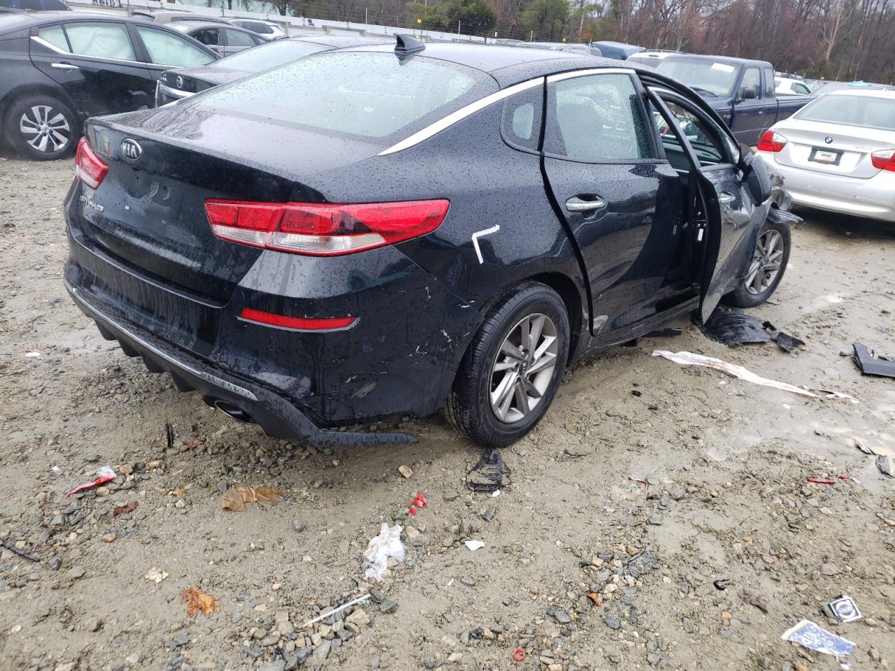 Photo 4 from auction – 2019 KIA OPTIMA with VIN 5XXGT4L39KG281042