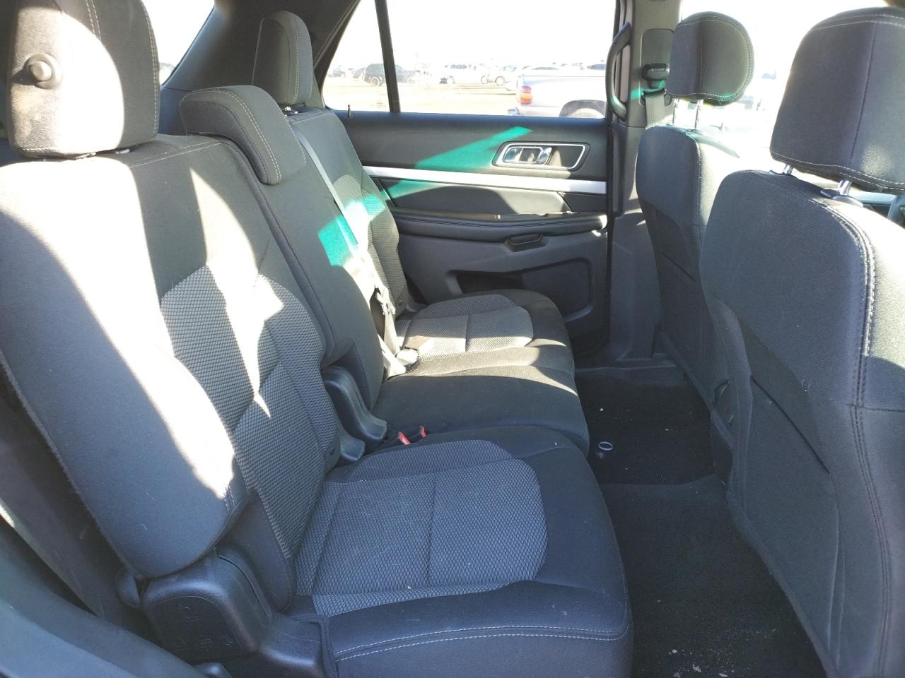 Photo 6 from auction – 2017 FORD EXPLORER X with VIN 1FM5K8DH0HGA65752