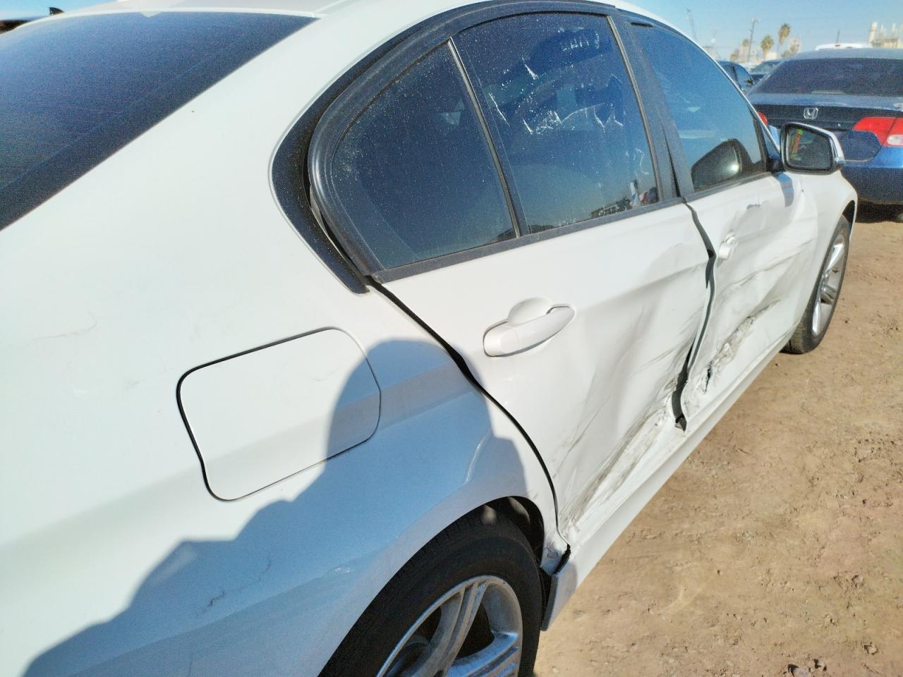 Photo 9 from auction – 2015 BMW 328 I with VIN WBA3A5C57FF610169