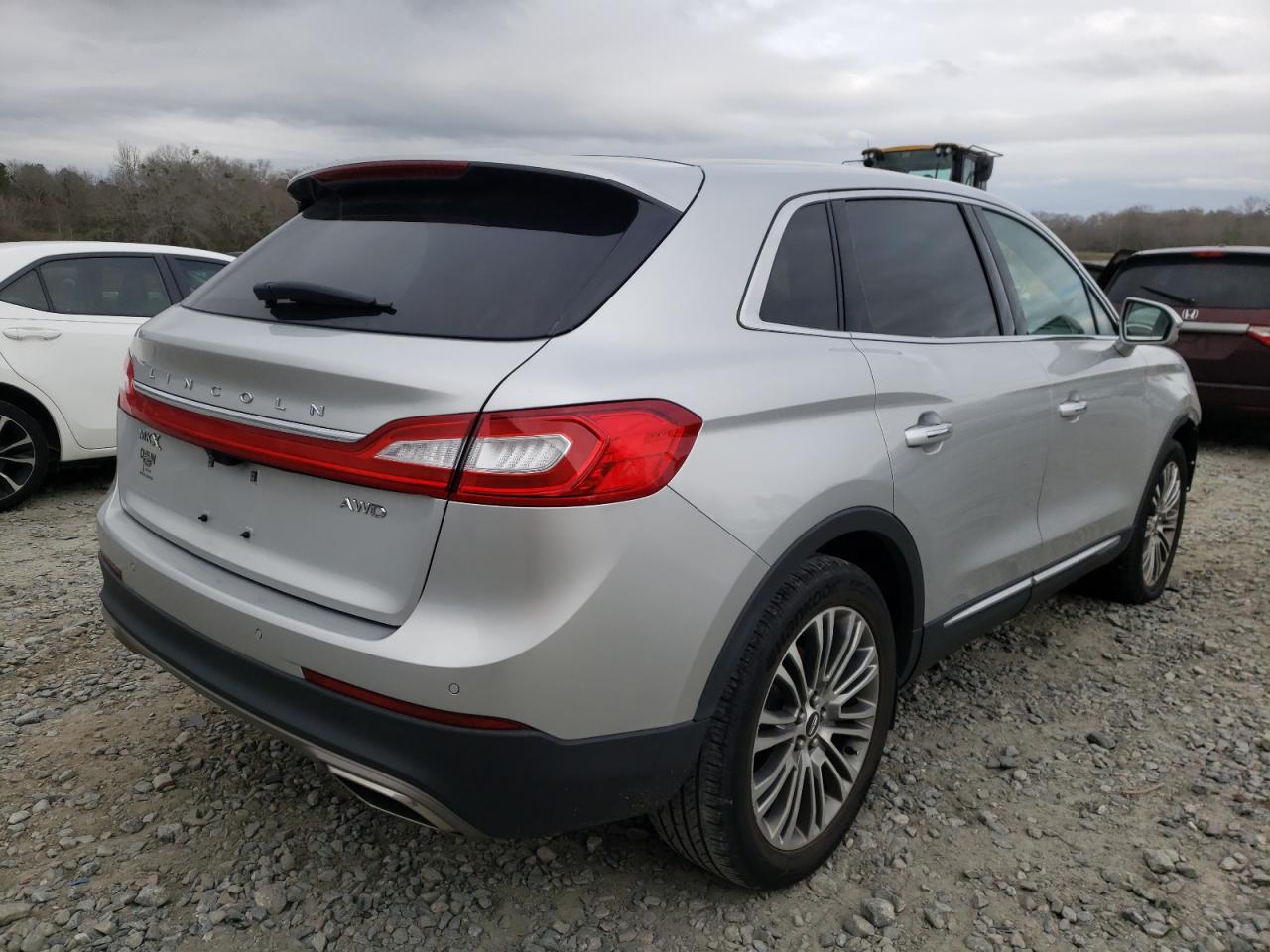 Photo 4 from auction – 2016 LINCOLN MKX RESERV with VIN 2LMTJ8LRXGBL67077