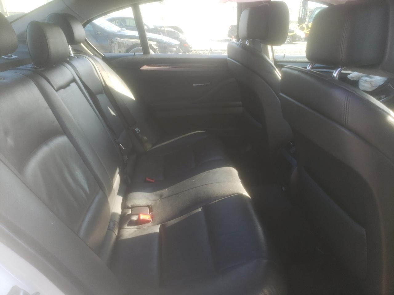 Photo 6 from auction – 2013 BMW 528 I with VIN WBAXG5C51DDY33123