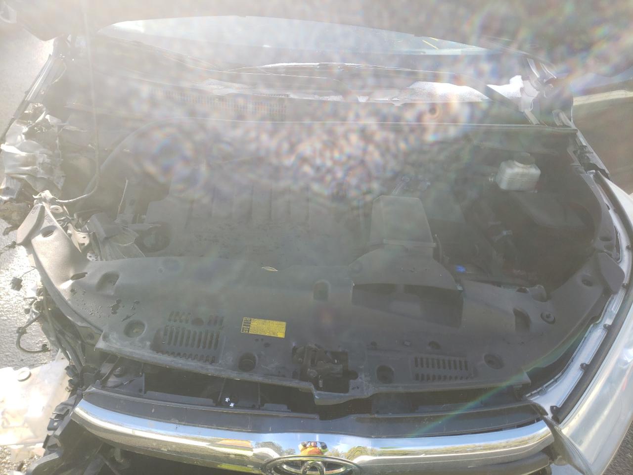 Photo 7 from auction – 2015 TOYOTA HIGHLANDER with VIN 5TDJKRFHXFS114920