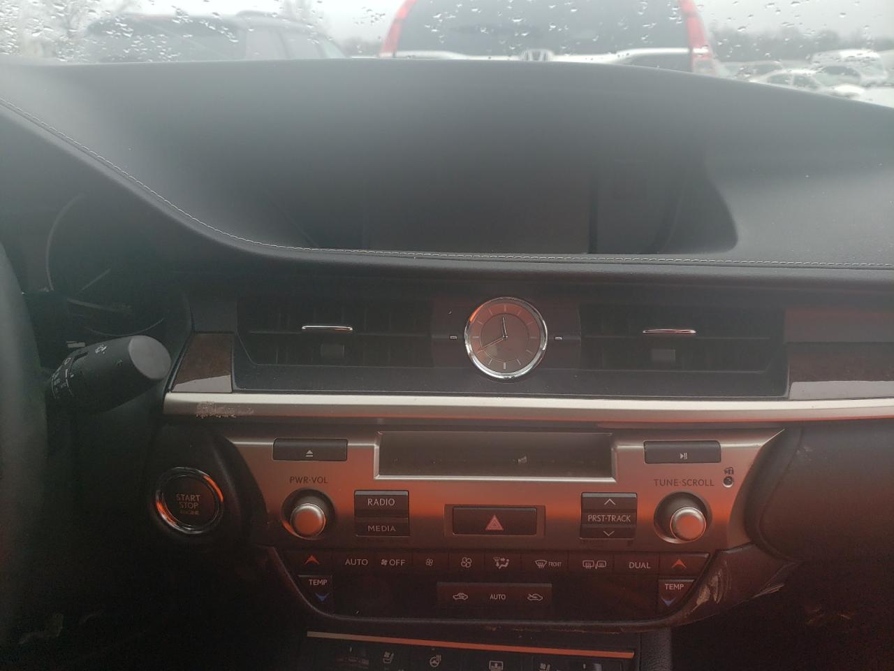 Photo 9 from auction – 2014 LEXUS ES 350 with VIN JTHBK1GG3E2143501