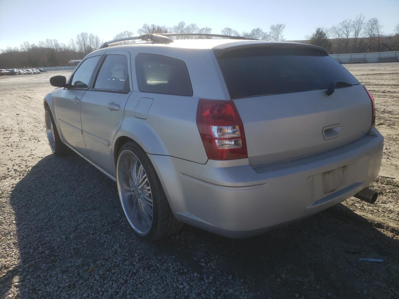 Photo 3 from auction – 2005 DODGE MAGNUM SXT with VIN 2D4FV48V05H510082