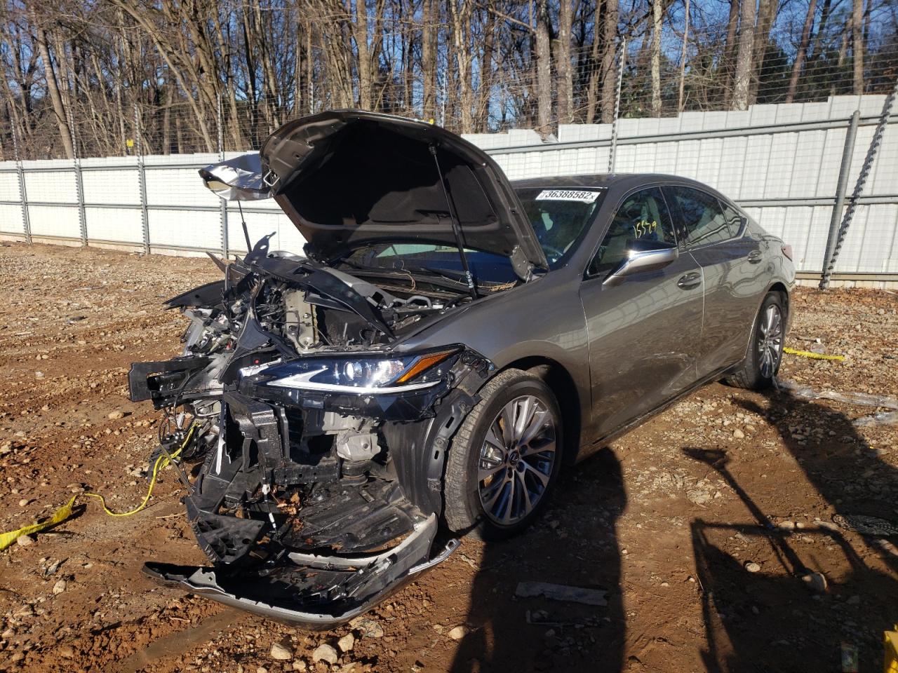 Photo 2 from auction – 2019 LEXUS ES 350 with VIN 58ABZ1B13KU046741