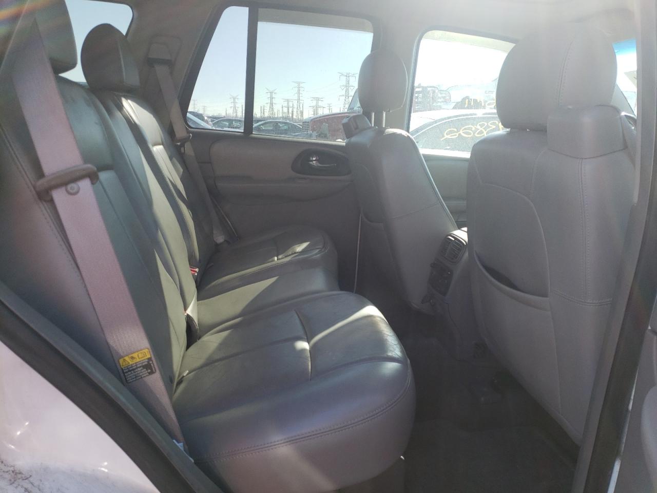 Photo 6 from auction – 2005 CHEVROLET TRAILBLAZE with VIN 1GNDT13S652315075