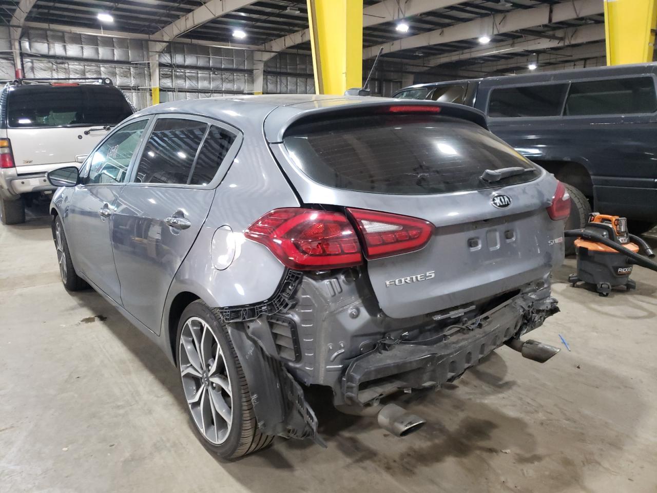 Photo 3 from auction – 2018 KIA FORTE EX with VIN 3KPFN5A31JE164111