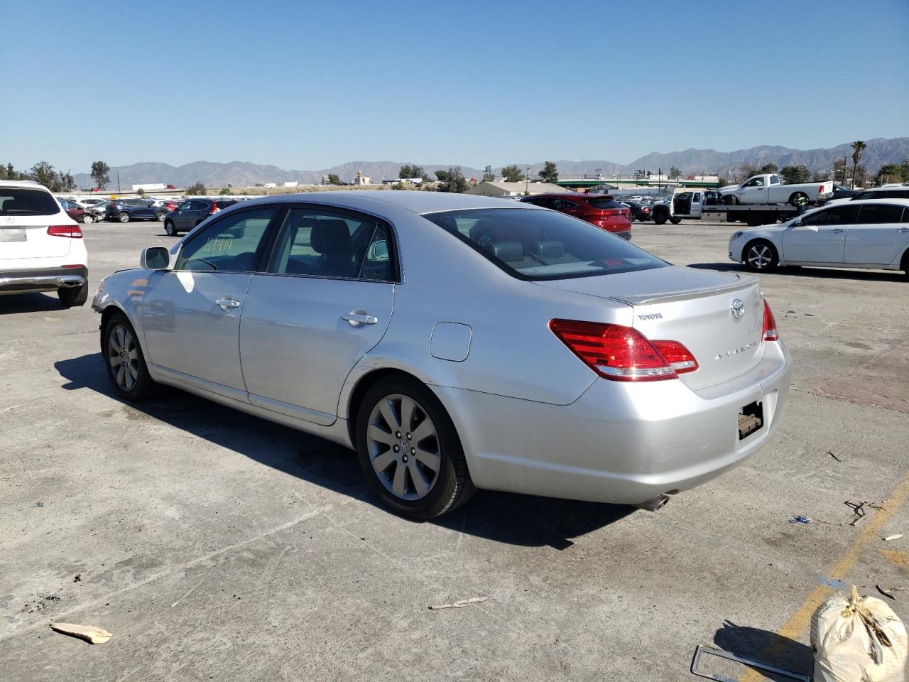 Photo 3 from auction – 2006 TOYOTA AVALON 4D with VIN 4T1BK36B46U104260