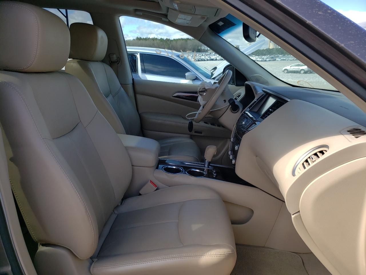 Photo 5 from auction – 2013 NISSAN PATHFINDER with VIN 5N1AR2MN1DC687713