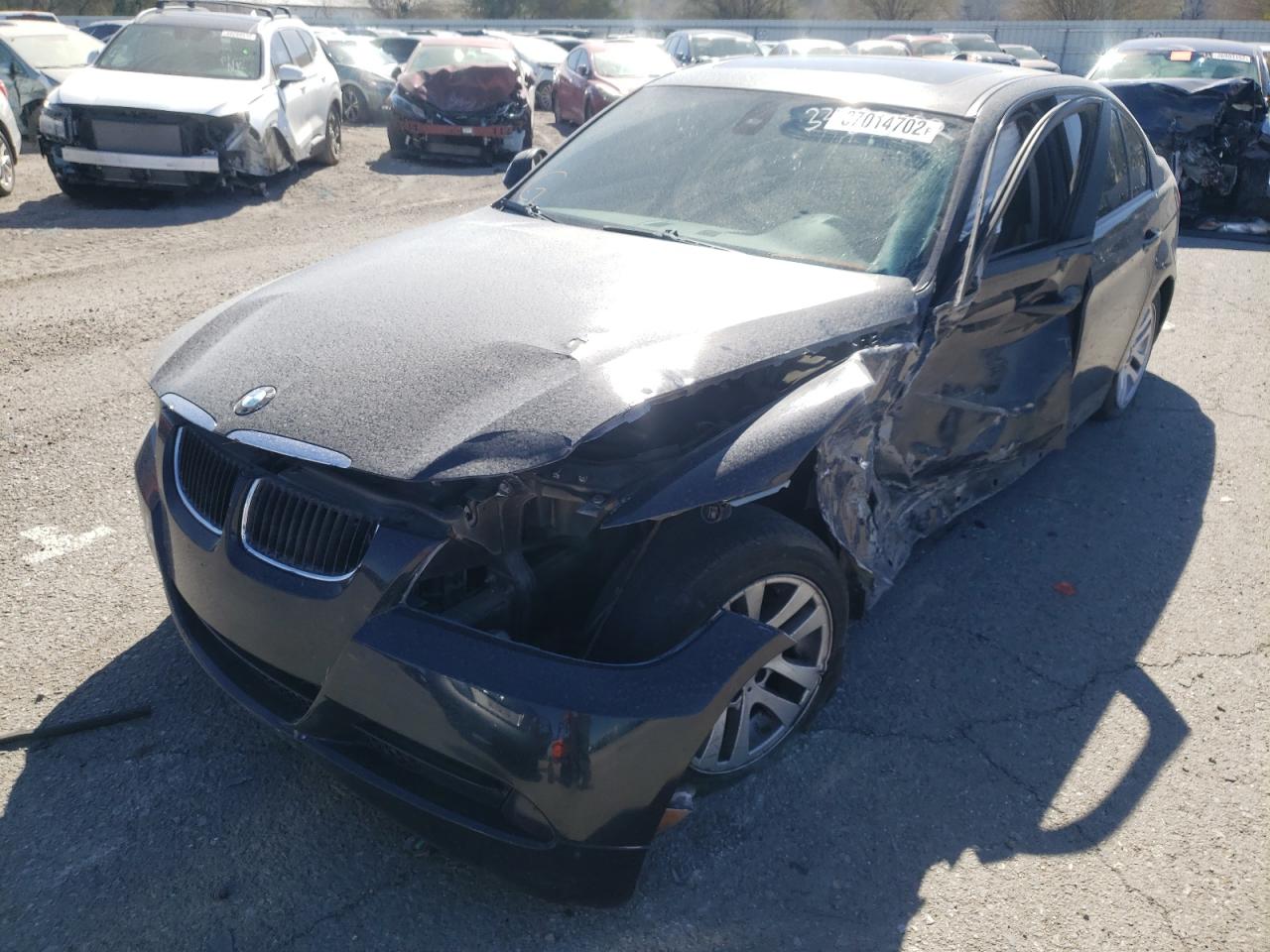 Photo 2 from auction – 2006 BMW 325 I with VIN WBAVB13506PT09400