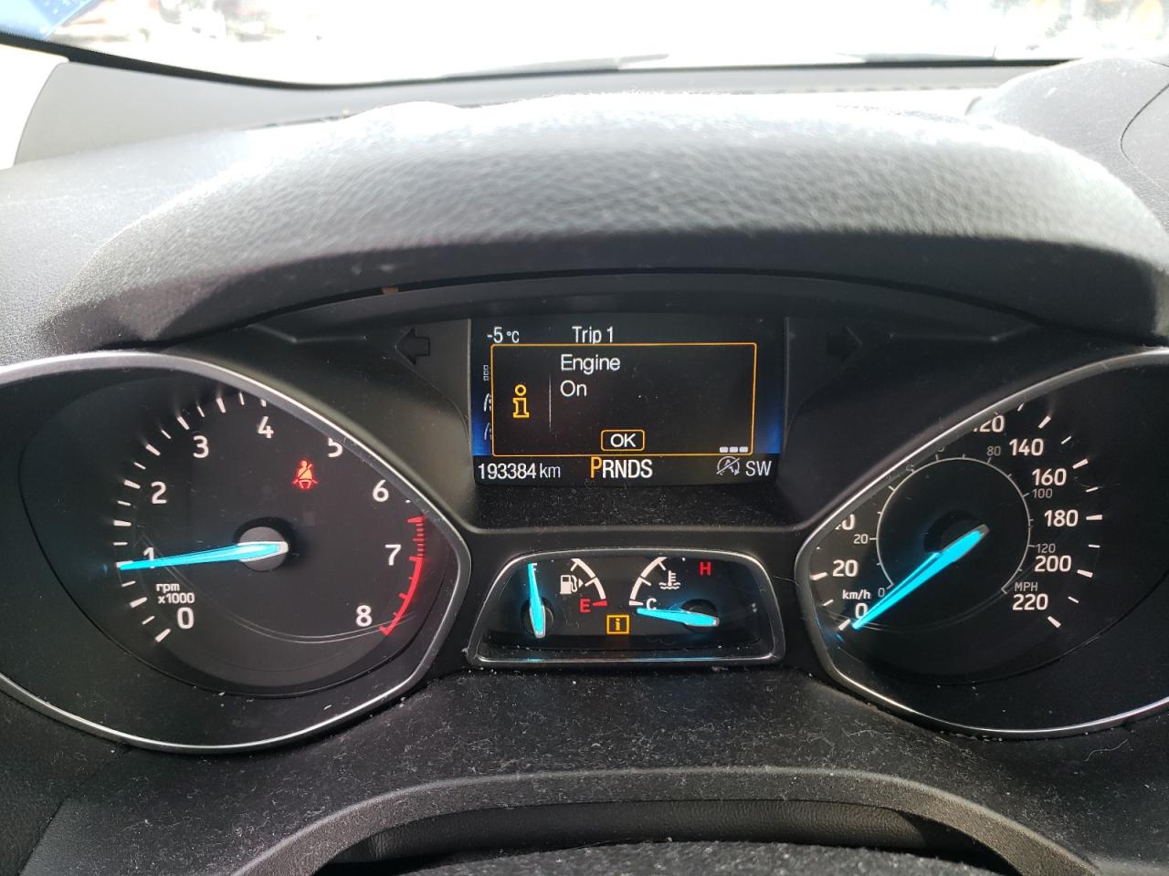 Photo 8 from auction – 2017 FORD ESCAPE SE with VIN 1FMCU0GD5HUD13104
