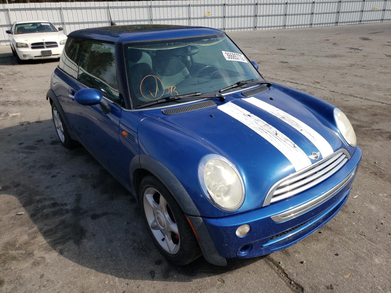 MINI COOPER 2005 with VIN WMWRC33595TK61590 - Photo from auction