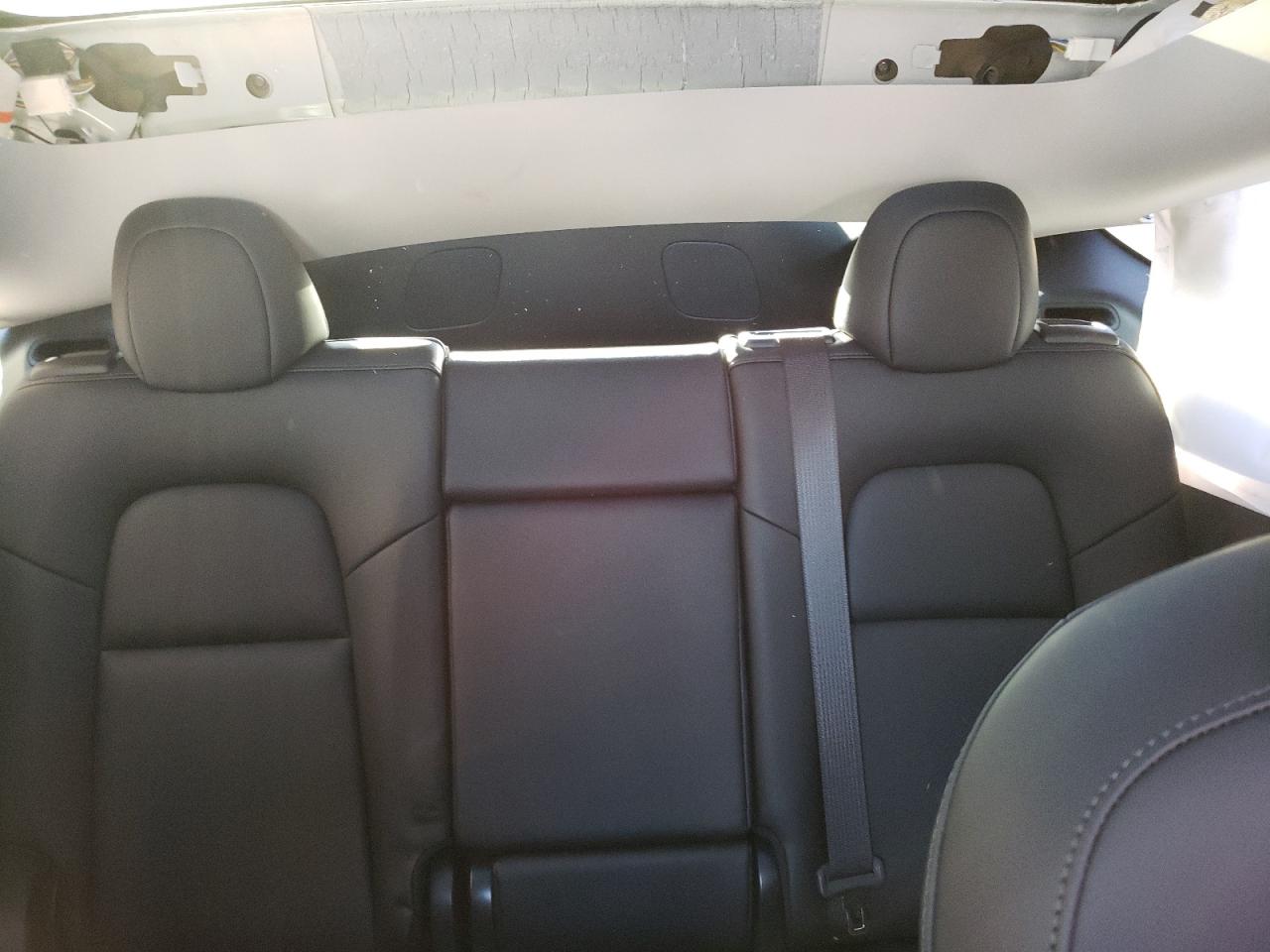 Photo 5 from auction – 2021 TESLA MODEL Y with VIN 5YJYGDEE0MF090221
