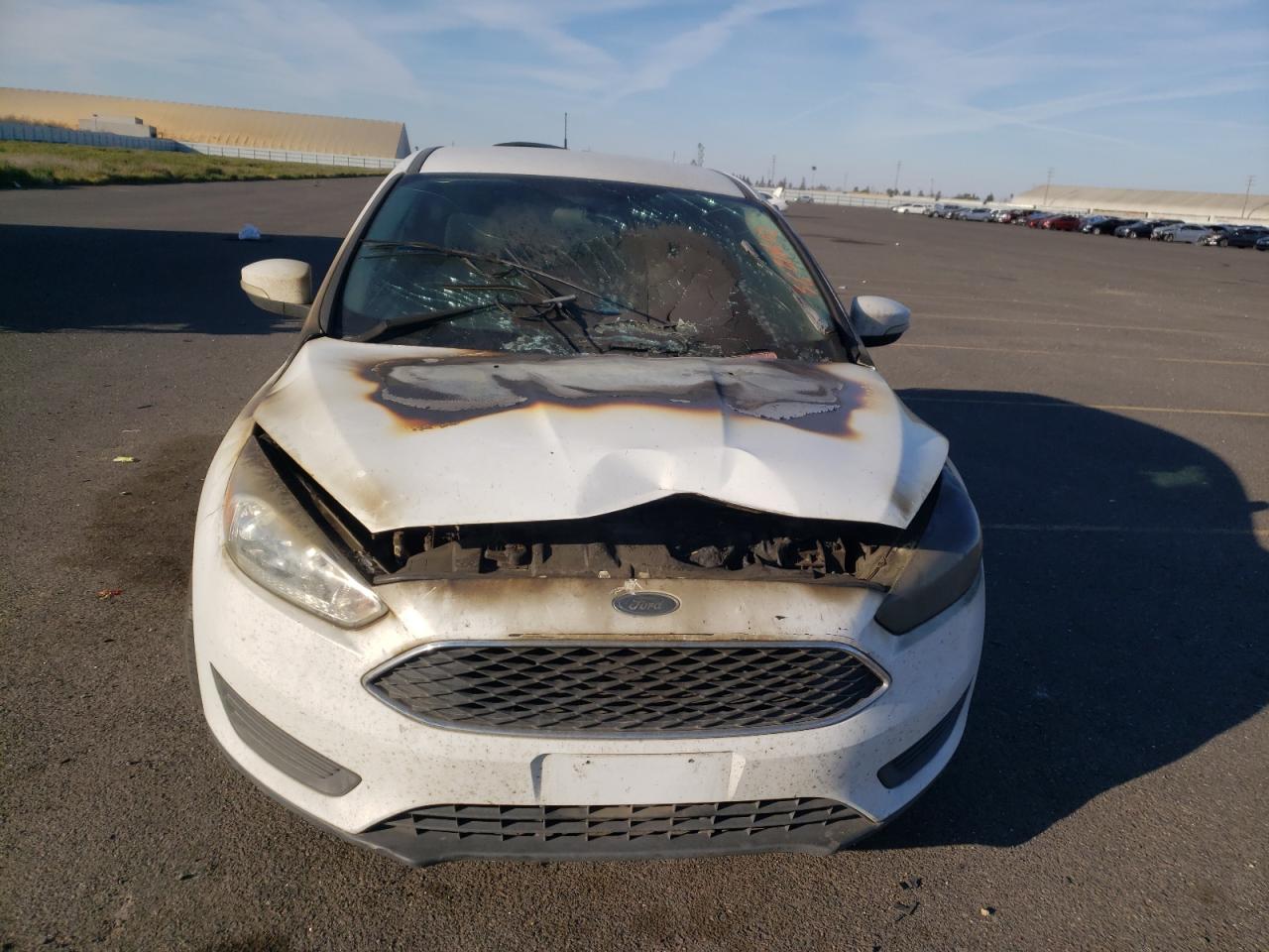 Photo 9 from auction – 2015 FORD FOCUS SE with VIN 1FADP3K2XFL288703