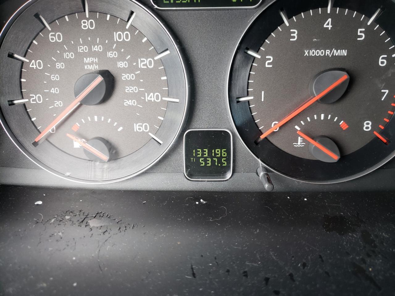 Photo 8 from auction – 2011 VOLVO S40 T5 with VIN YV1672MS3B2536150