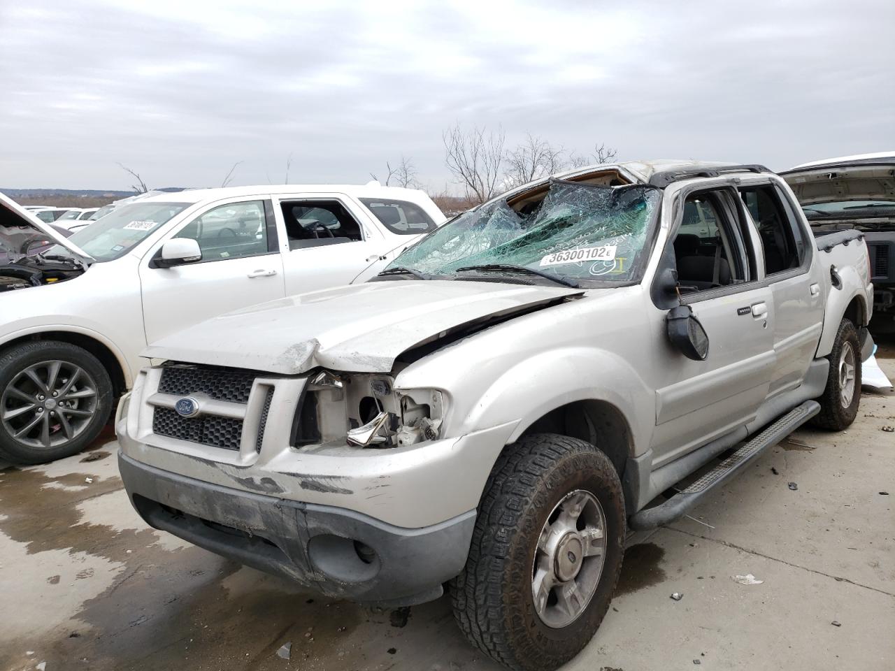 Photo 2 from auction – 2004 FORD EXPLORER S with VIN 1FMZU67K84UA83614