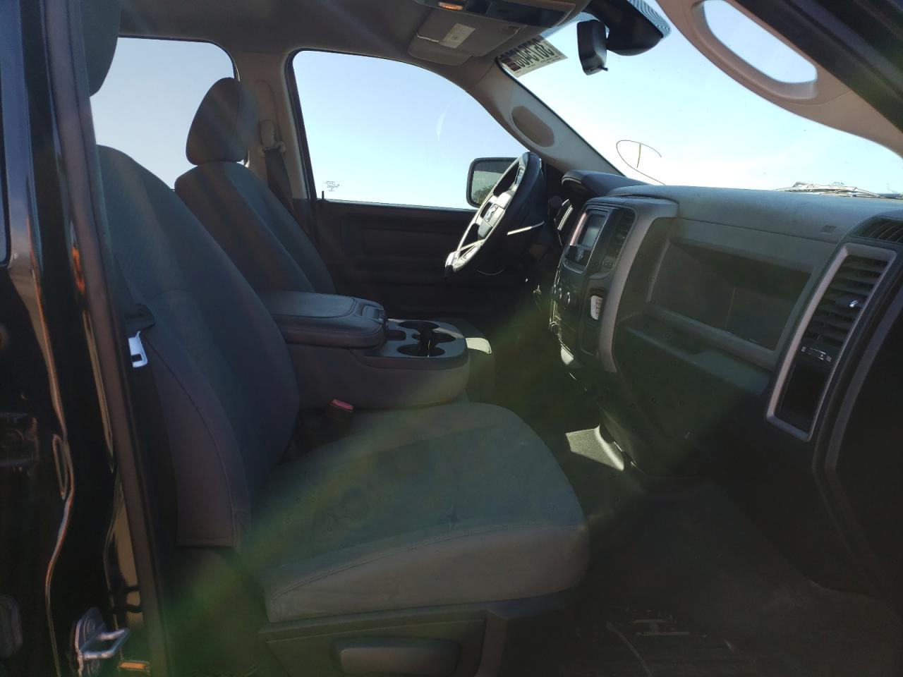 Photo 5 from auction – 2014 RAM 1500 ST with VIN 1C6RR6FT5ES408756