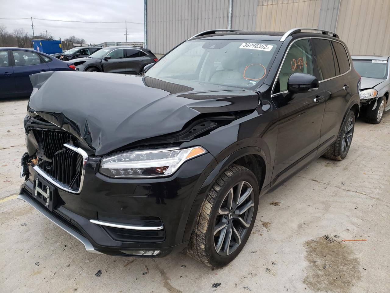 Photo 2 from auction – 2018 VOLVO XC90 T5 with VIN YV4102XK2J1373234