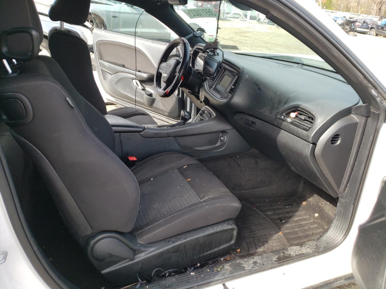 Photo 5 from auction – 2015 DODGE CHALLENGER with VIN 2C3CDZAG2FH821014