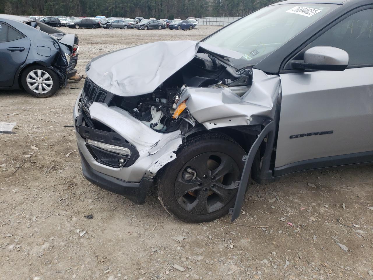 Фото 9 с аукциона – 2019 JEEP COMPASS LA с VIN 3C4NJCBB8KT612911