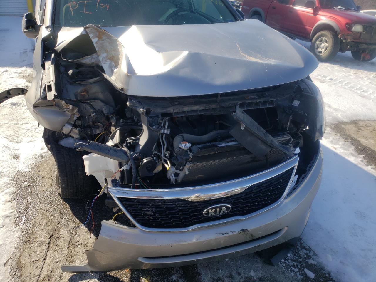Photo 9 from auction – 2014 KIA SORENTO LX with VIN 5XYKT4A63EG525906