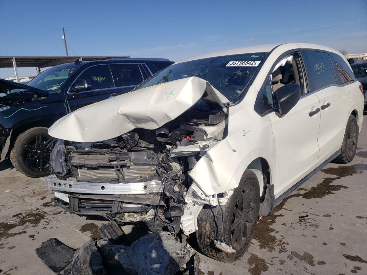 Photo 2 from auction – 2019 HONDA ODYSSEY LX with VIN 5FNRL6H29KB014331