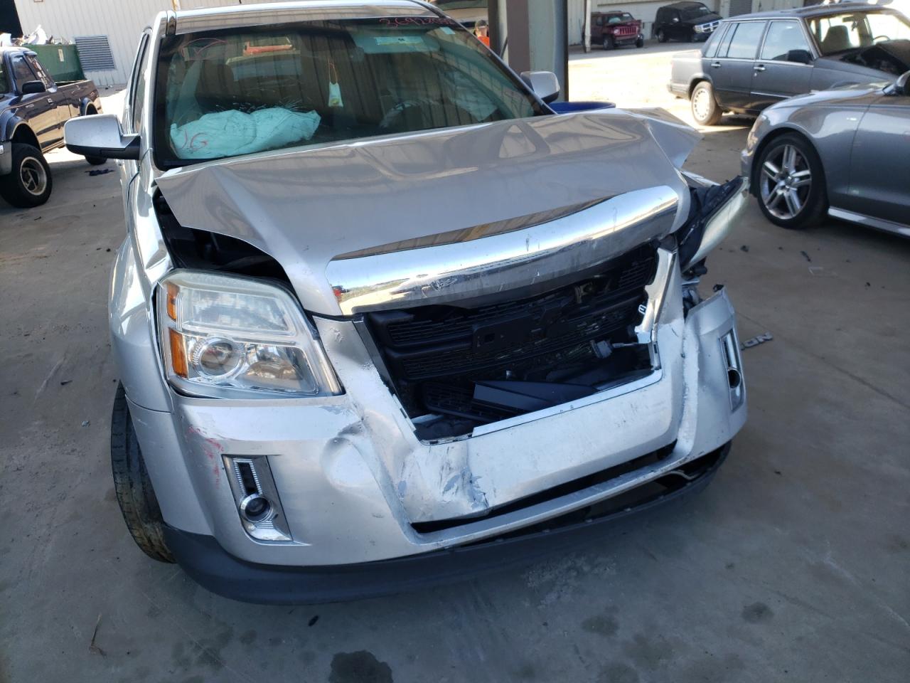 Photo 9 from auction – 2015 GMC TERRAIN SL with VIN 2GKALMEK7F6182734