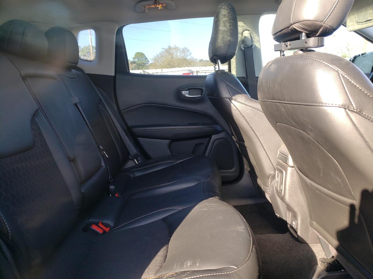Photo 6 from auction – 2020 JEEP COMPASS LA with VIN 3C4NJCBB8LT241928