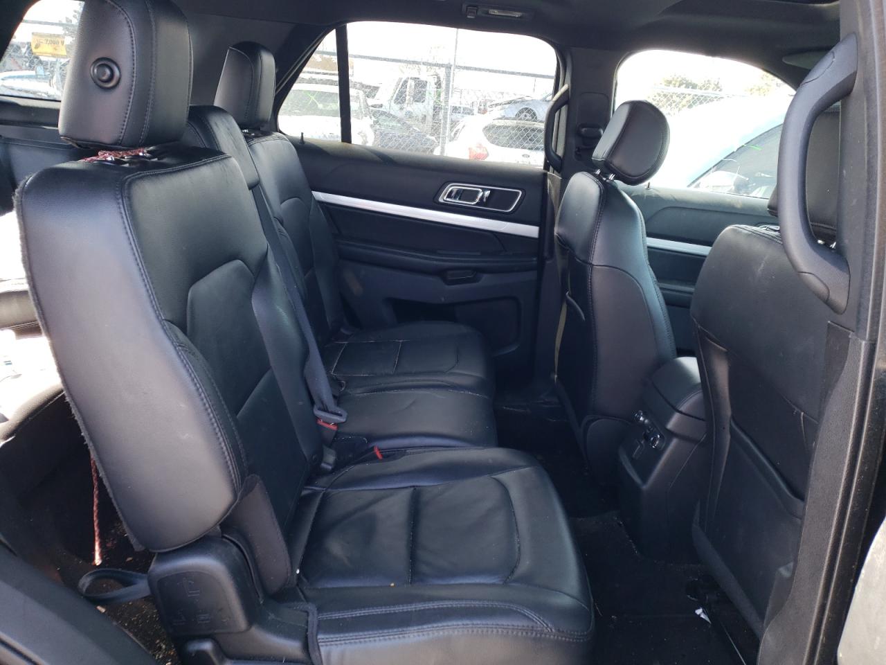 Photo 6 from auction – 2017 FORD EXPLORER X with VIN 1FM5K8D85HGD41214