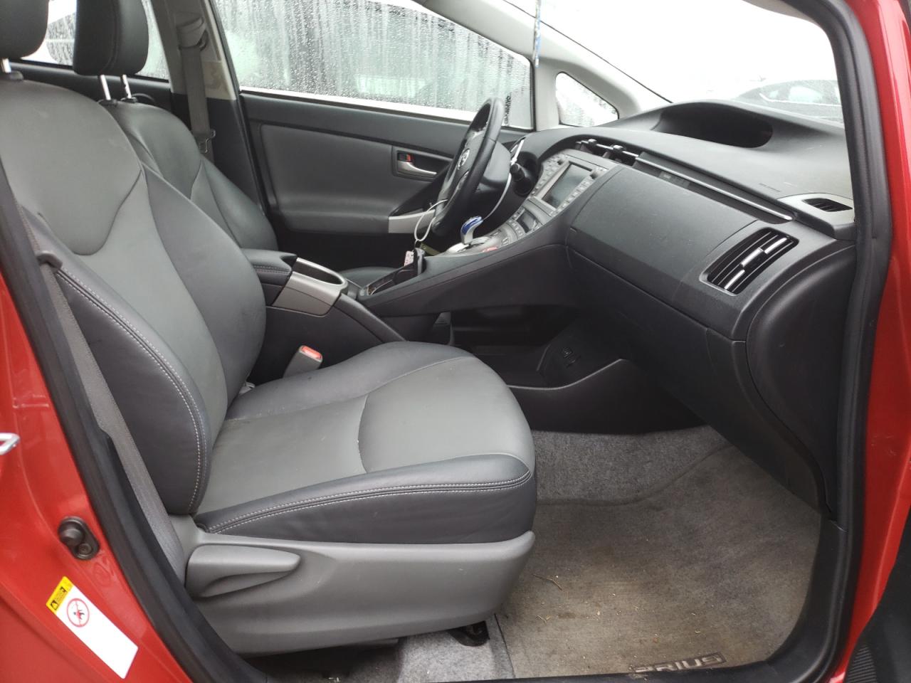 Photo 5 from auction – 2015 TOYOTA PRIUS with VIN JTDKN3DU2F1987566