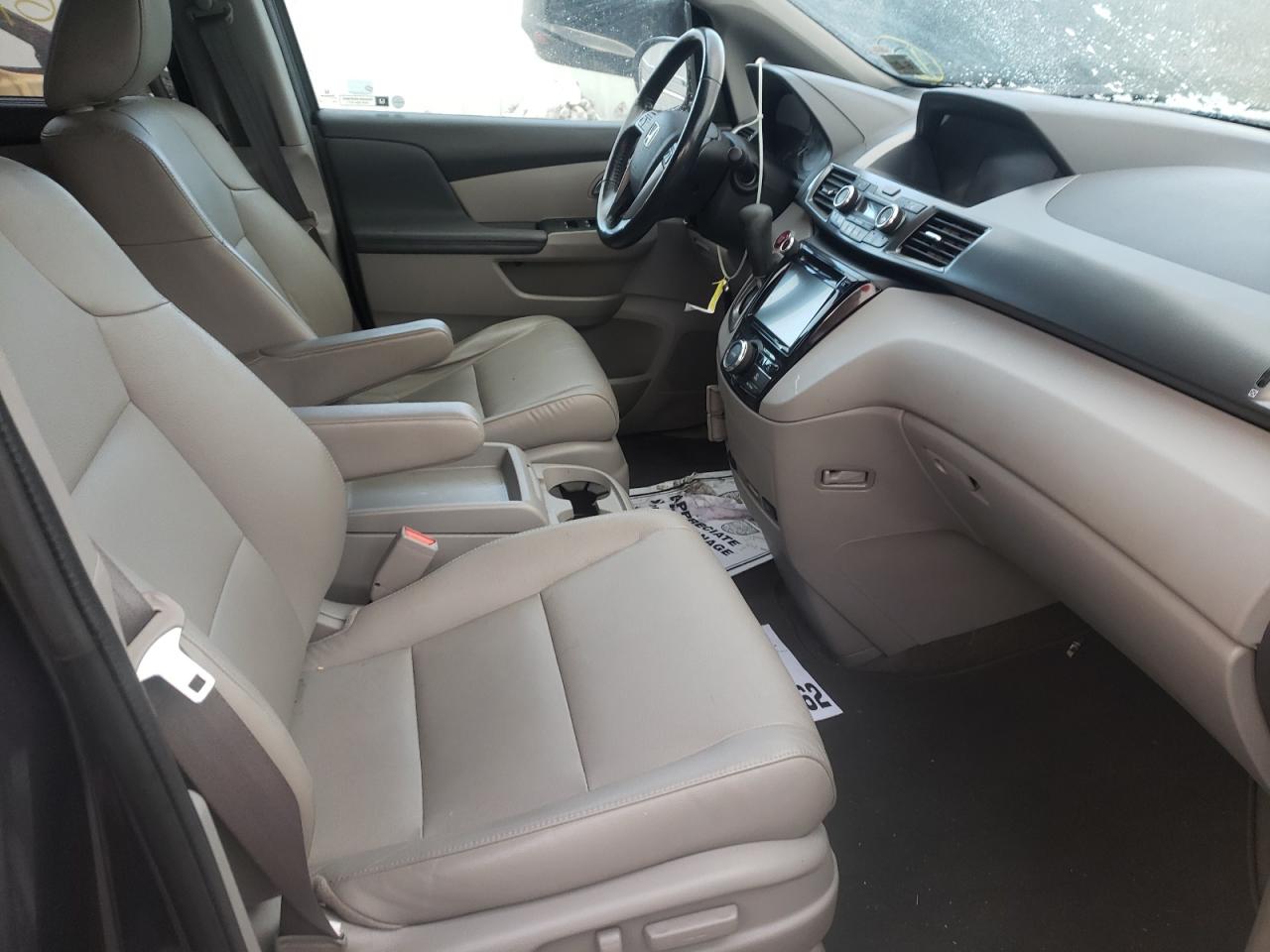 Photo 5 from auction – 2017 HONDA ODYSSEY EX with VIN 5FNRL5H63HB021586