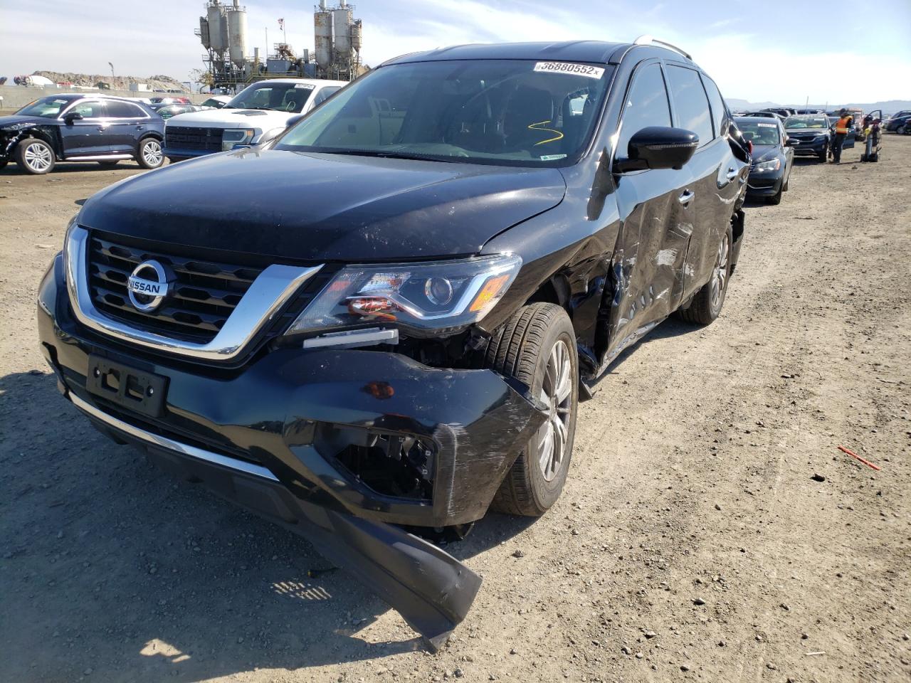 Photo 2 from auction – 2018 NISSAN PATHFINDER with VIN 5N1DR2MN9JC604182
