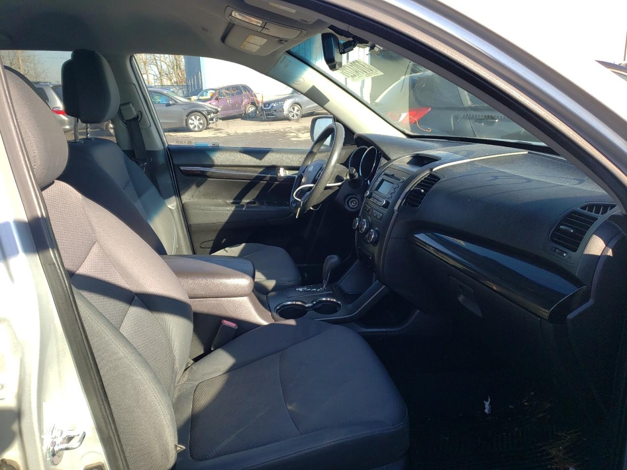 Photo 5 from auction – 2012 KIA SORENTO BA with VIN 5XYKTCA65CG293378