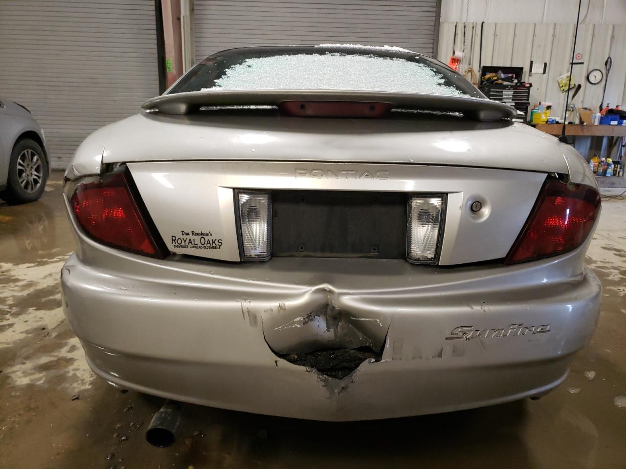 Photo 9 from auction – 2005 PONTIAC SUNFIRE with VIN 3G2JB12F95S197096