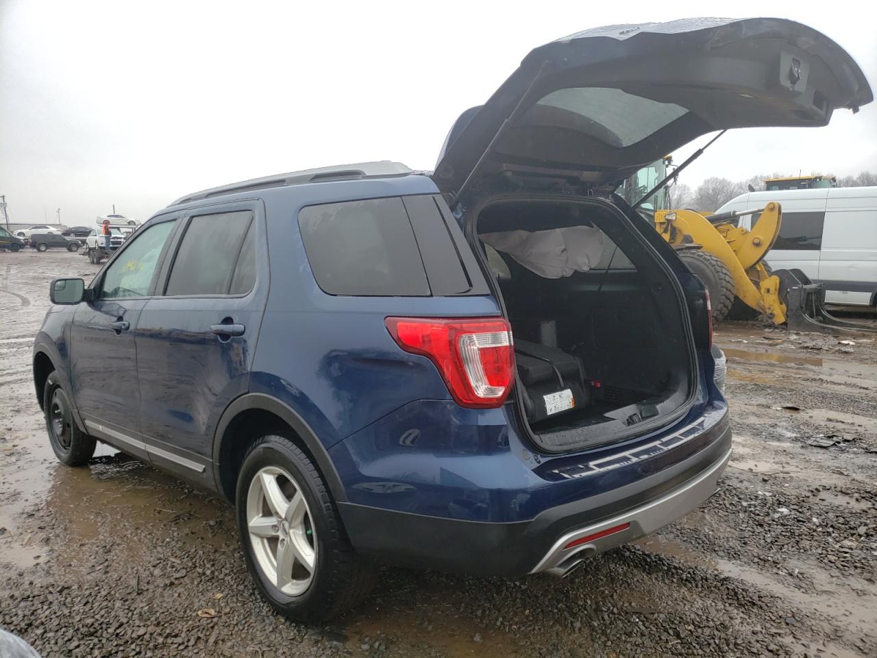 Photo 3 from auction – 2016 FORD EXPLORER X with VIN 1FM5K8D87GGB08613