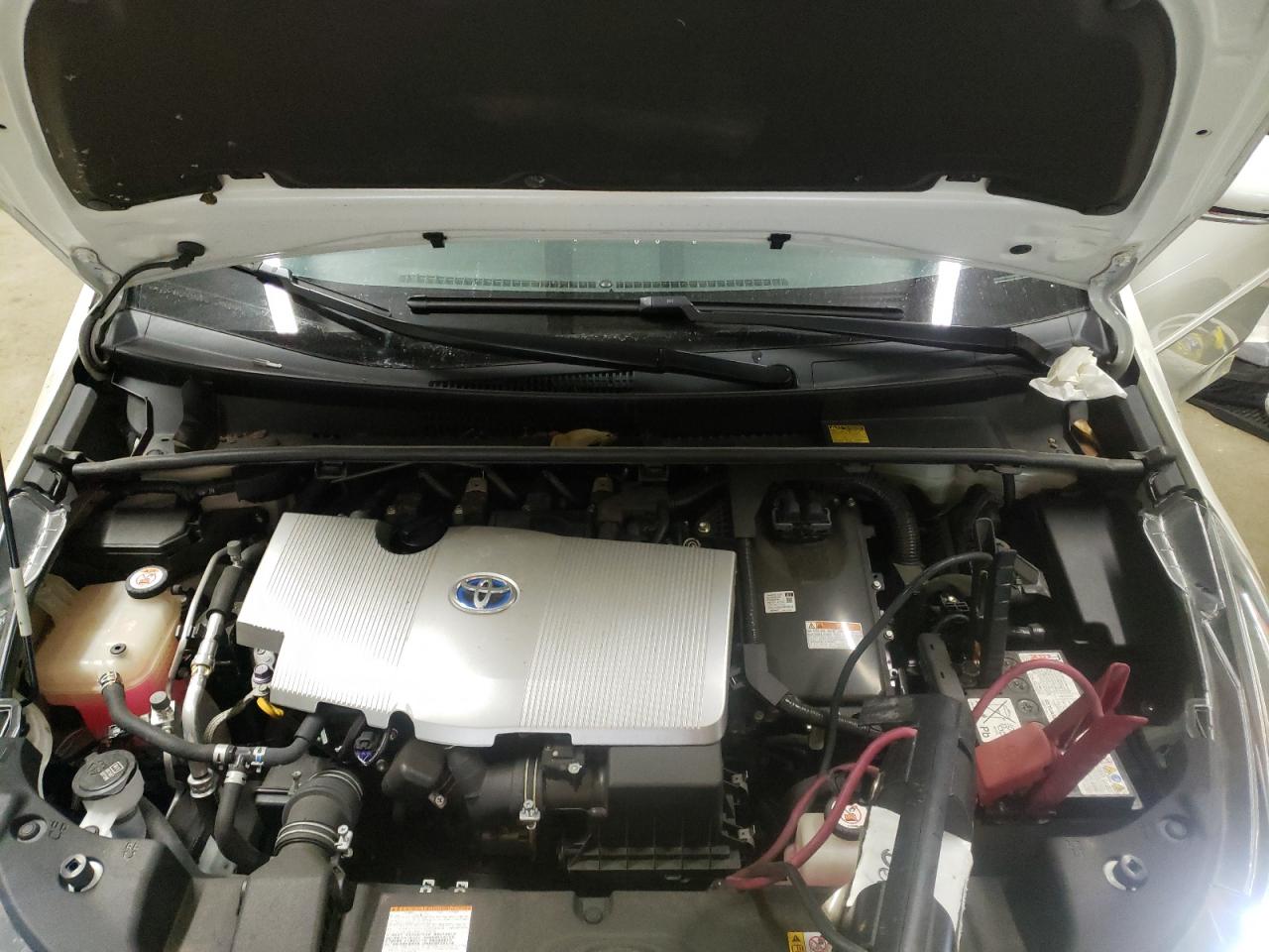 Photo 7 from auction – 2018 TOYOTA PRIUS with VIN JTDKBRFU5J3601275