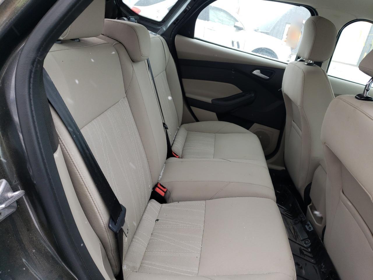 Photo 6 from auction – 2016 FORD FOCUS SE with VIN 1FADP3K27GL356814